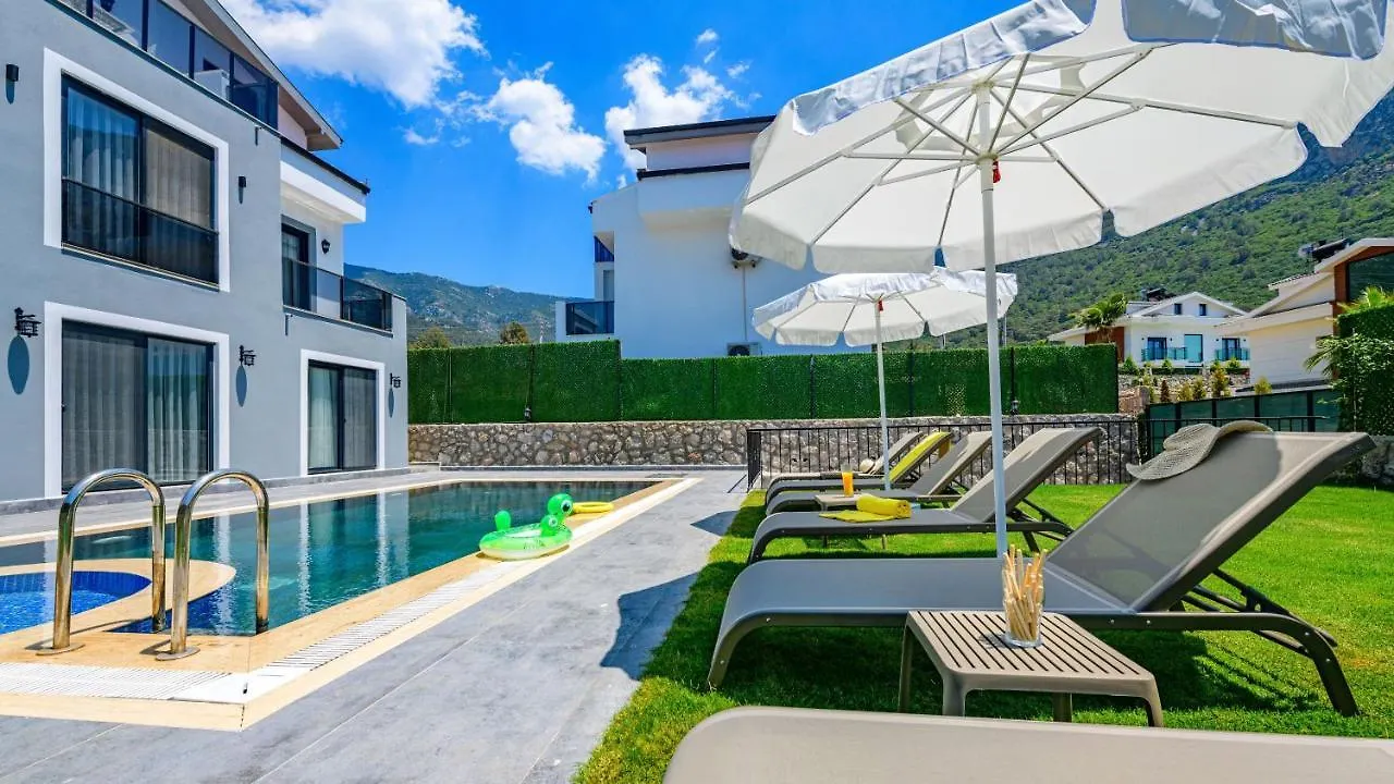Atlantis Kapali- 4 Bedroom Holiday Villa In Hisaronu Oludeniz