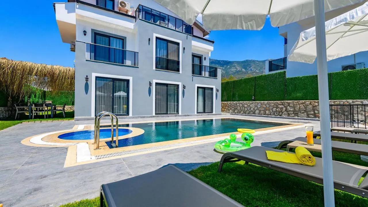 Atlantis Kapali- 4 Bedroom Holiday Villa In Hisaronu Oludeniz