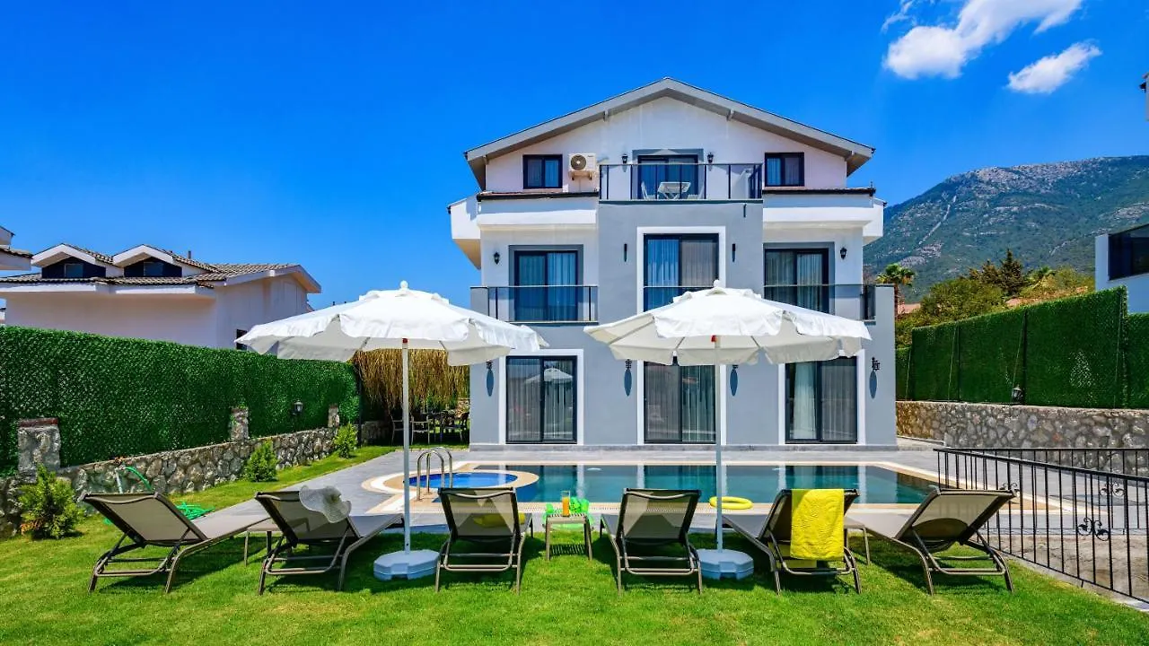 Atlantis Kapali- 4 Bedroom Holiday Villa In Hisaronu Oludeniz