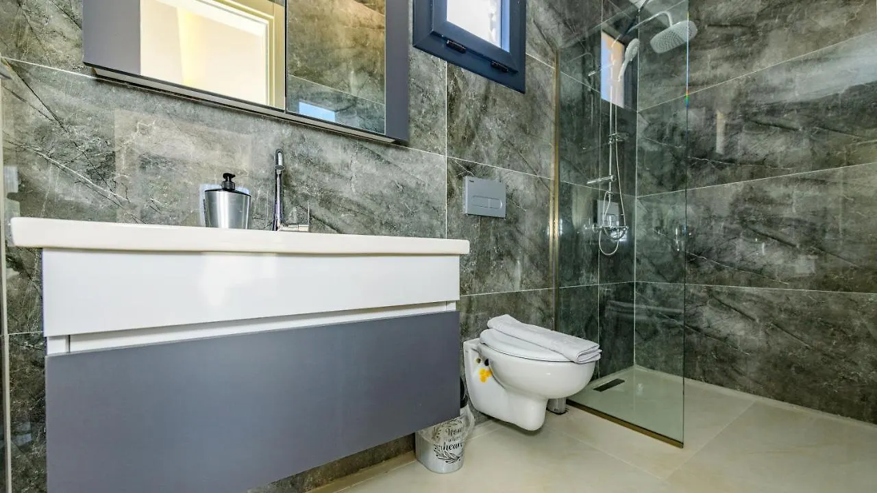 Atlantis Kapali- 4 Bedroom Holiday Villa In Hisaronu Oludeniz Turkey