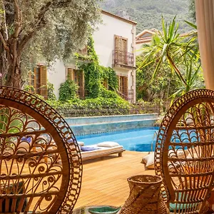 2* Hotel Jade